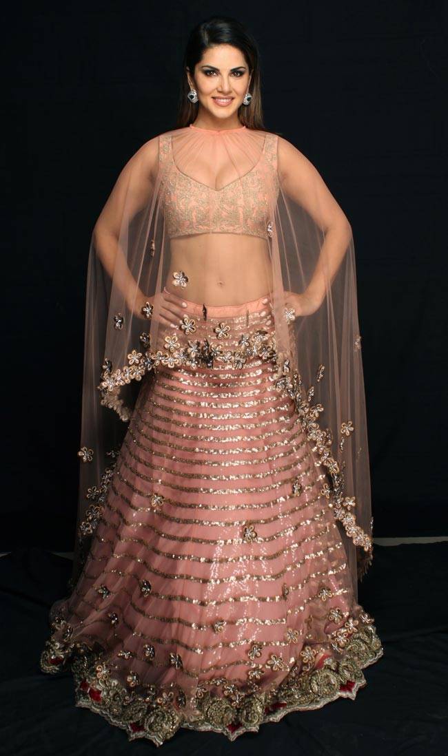 Sunny Leone Archana Kochhar Bridal Avatar3