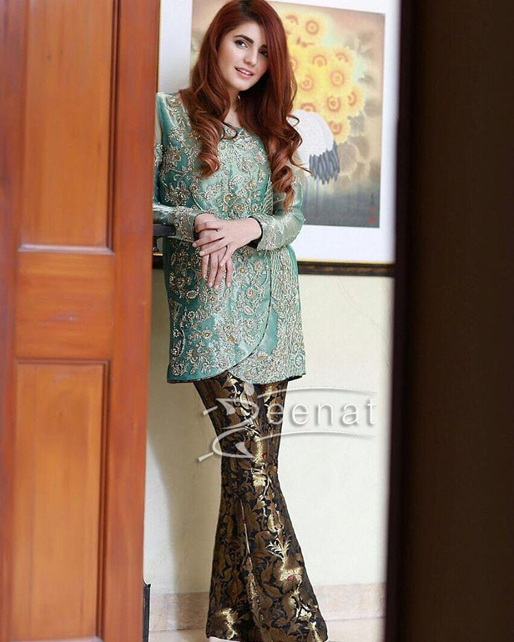 Momina Mustehsan in Saira Shakira's Luxury Formal Dress