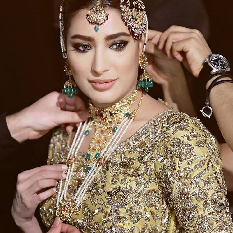Bridal Makeup and Bridal Jewellery from #QHBCW17 (19)