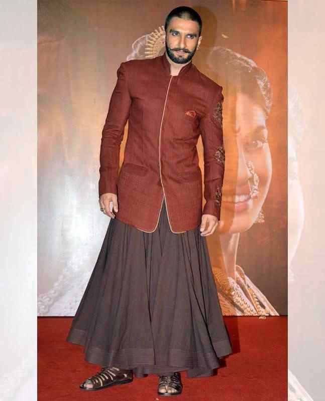 Ranveer-Singh-man-skirt