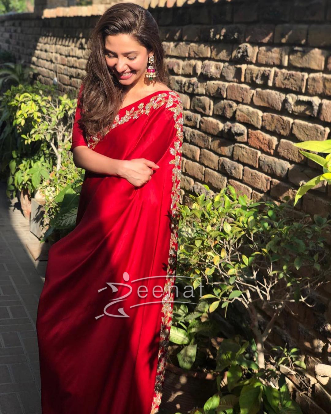 Mahira Khan in red Silk Saree